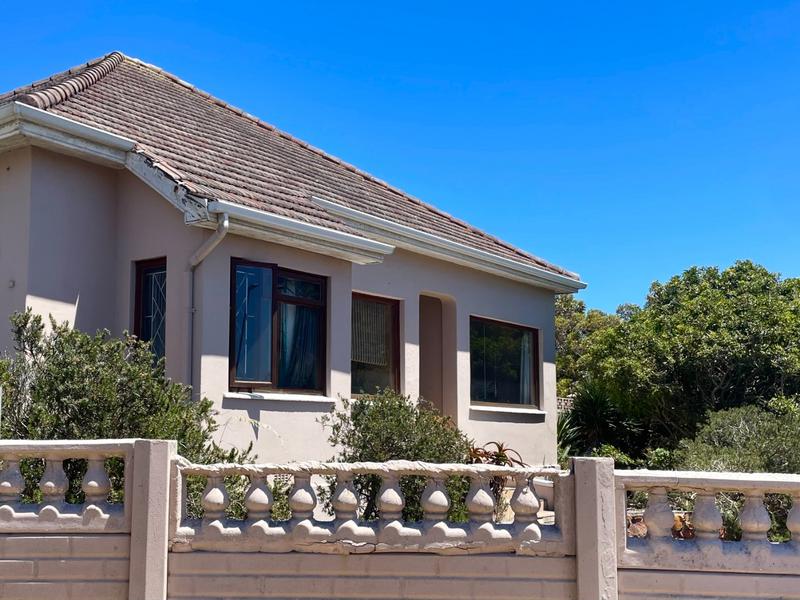 2 Bedroom Property for Sale in Fish Hoek Western Cape